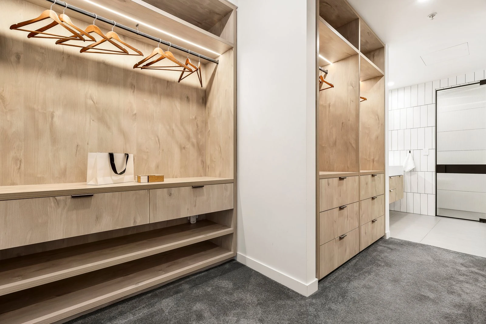 Penthouse 204/43 Crisp Street, Hampton, 3188