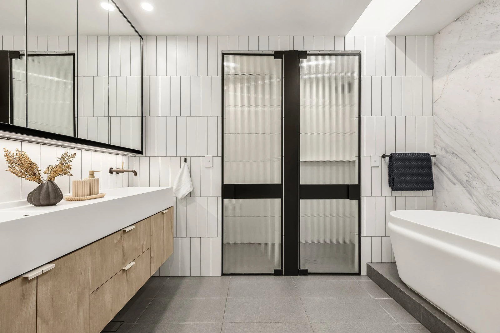 Penthouse 204/43 Crisp Street, Hampton, 3188