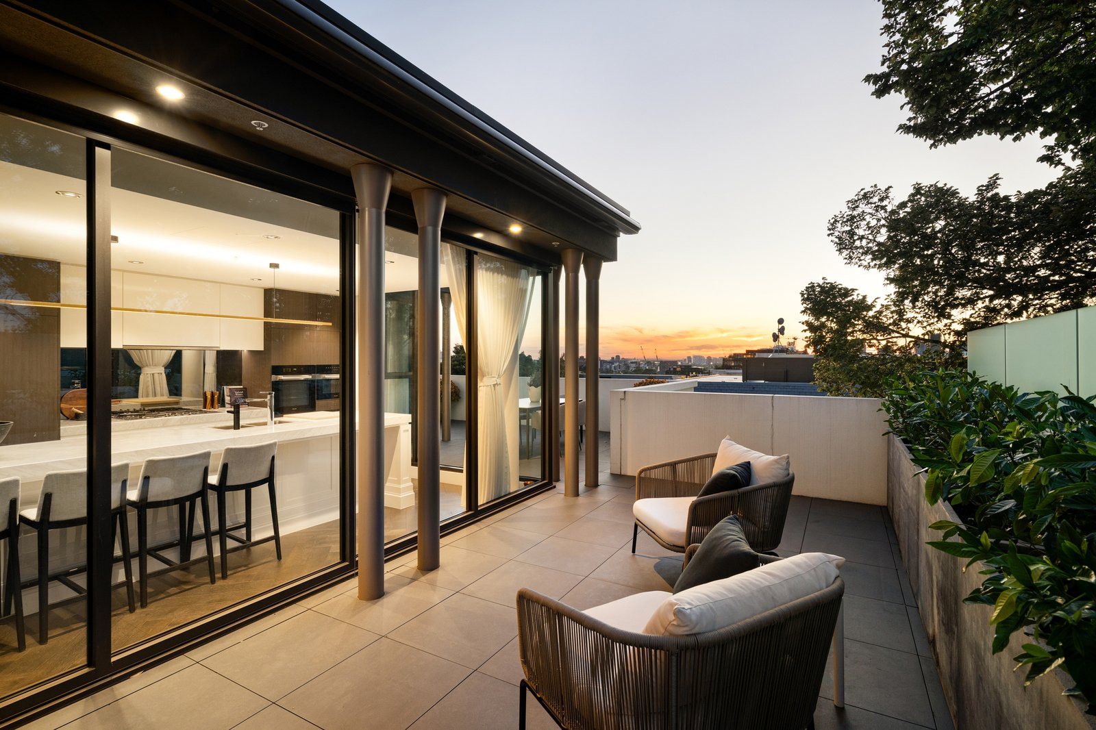 Penthouse, 705 Orrong Road, Toorak, 3142