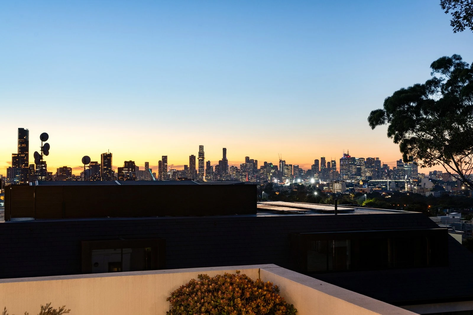 Penthouse, 705 Orrong Road, Toorak, 3142