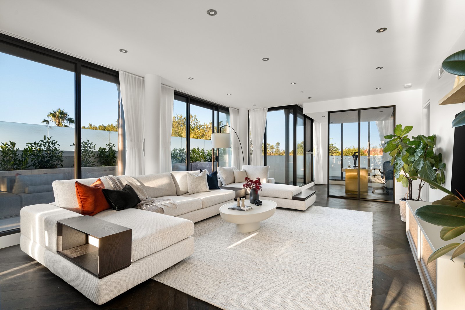 Penthouse, 705 Orrong Road, Toorak, 3142