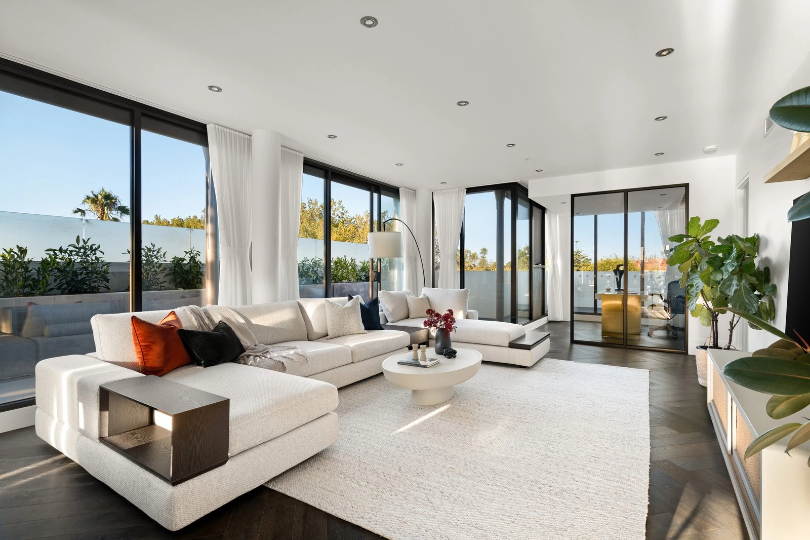 Penthouse, 705 Orrong Road, Toorak, 3142