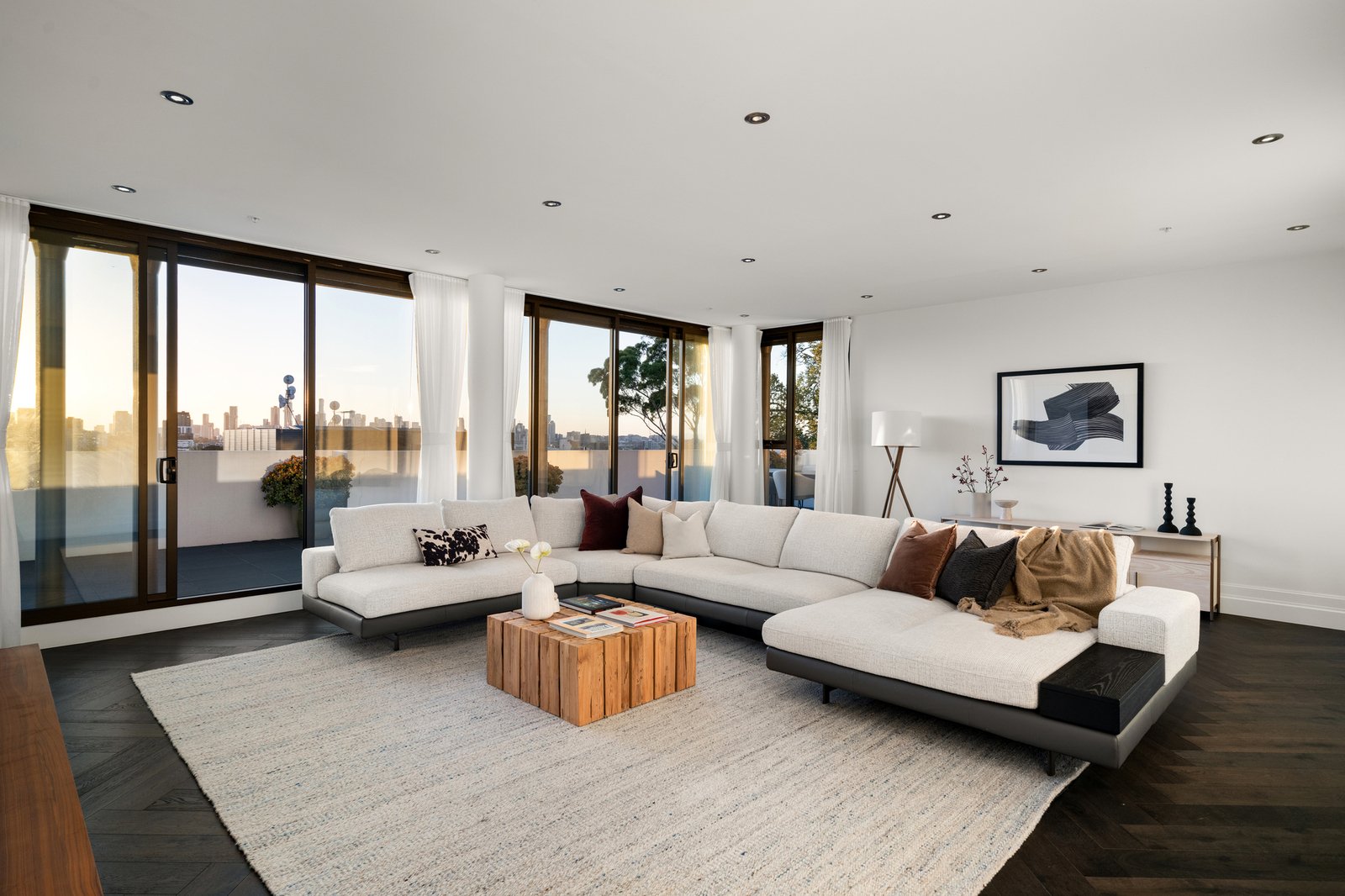 Penthouse, 705 Orrong Road, Toorak, 3142