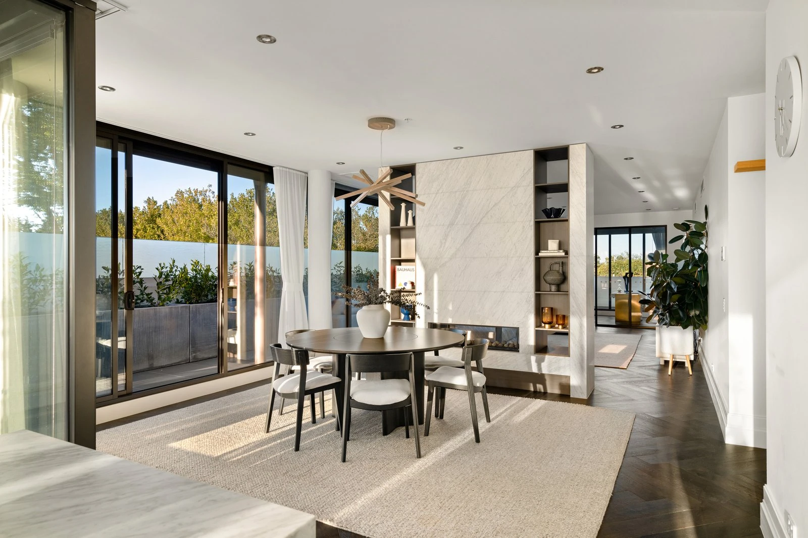 Penthouse, 705 Orrong Road, Toorak, 3142