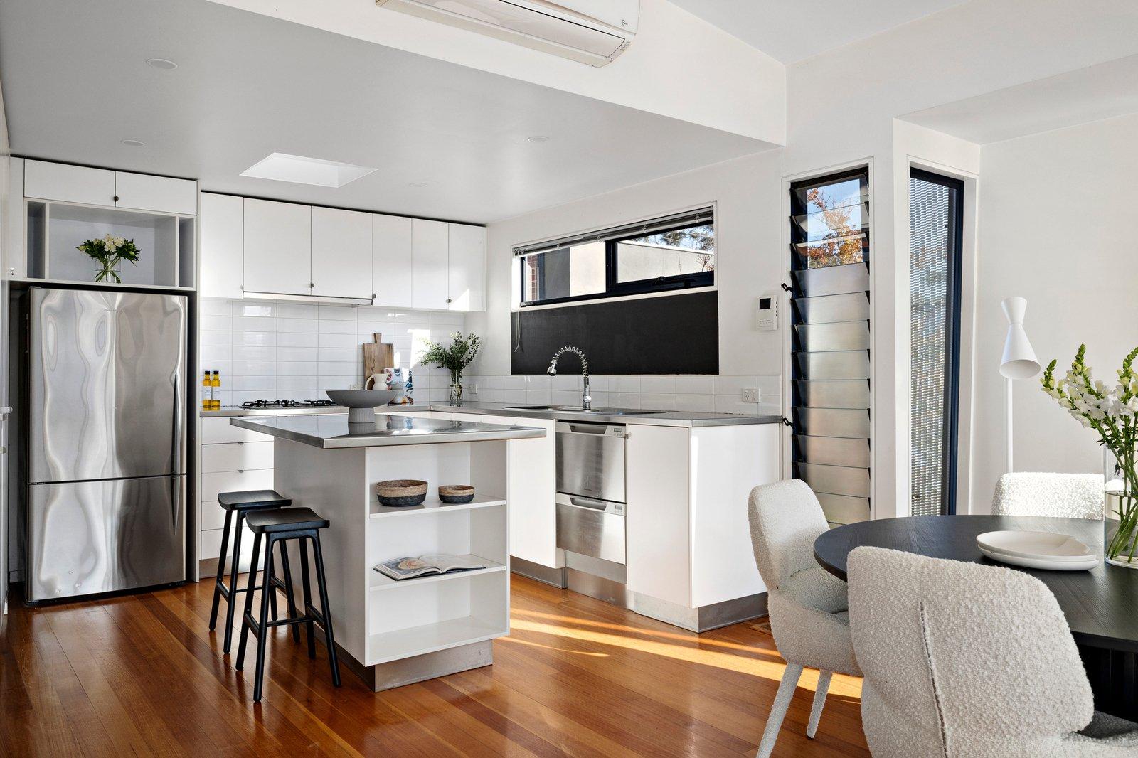 4 Nixon Place, South Melbourne, 3205