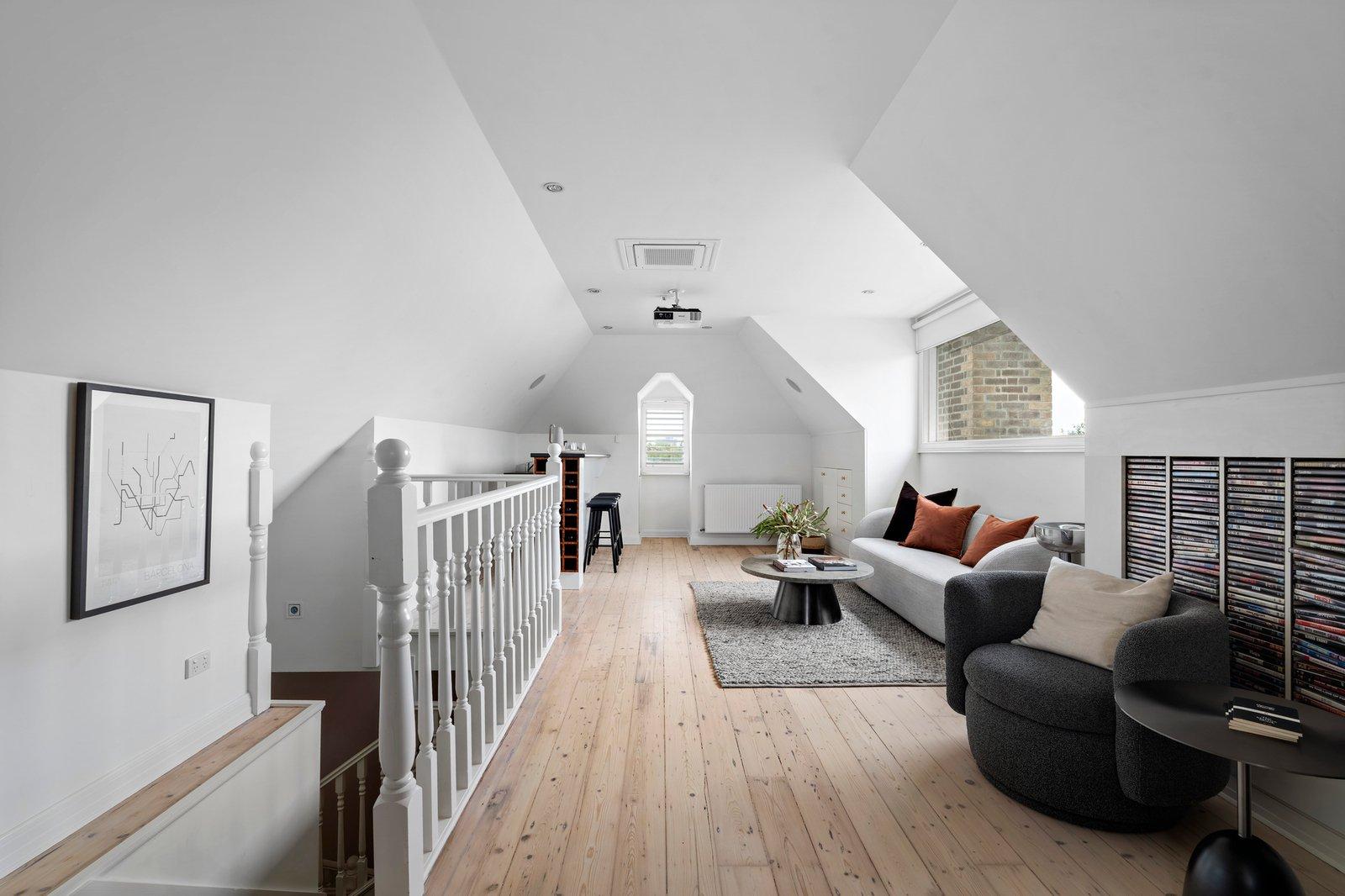 4 Canterbury Road, Albert Park, 3206