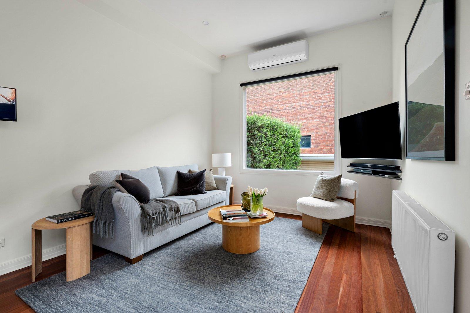 4 Canterbury Road, Albert Park, 3206