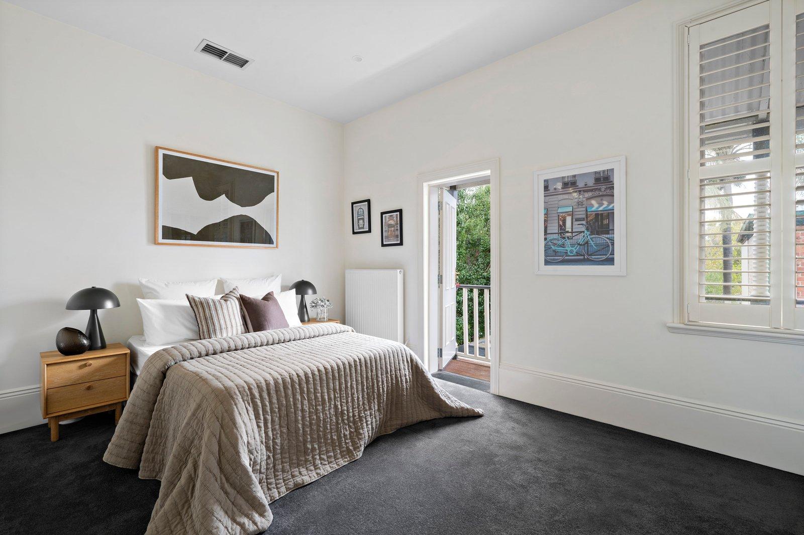 4 Canterbury Road, Albert Park, 3206