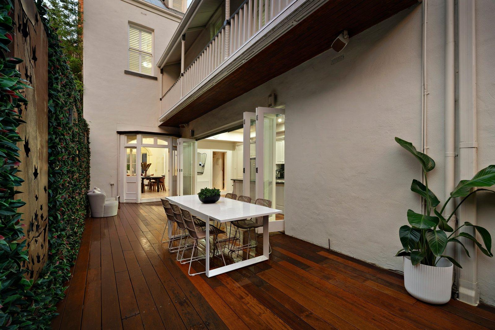 4 Canterbury Road, Albert Park, 3206