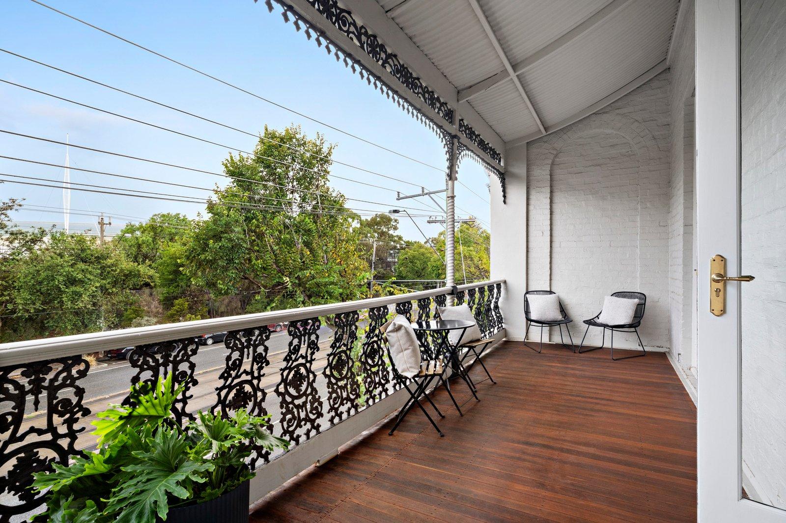 4 Canterbury Road, Albert Park, 3206