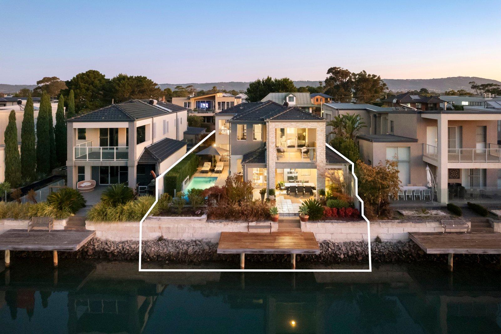 4 Clipper Quay, Safety Beach, 3936