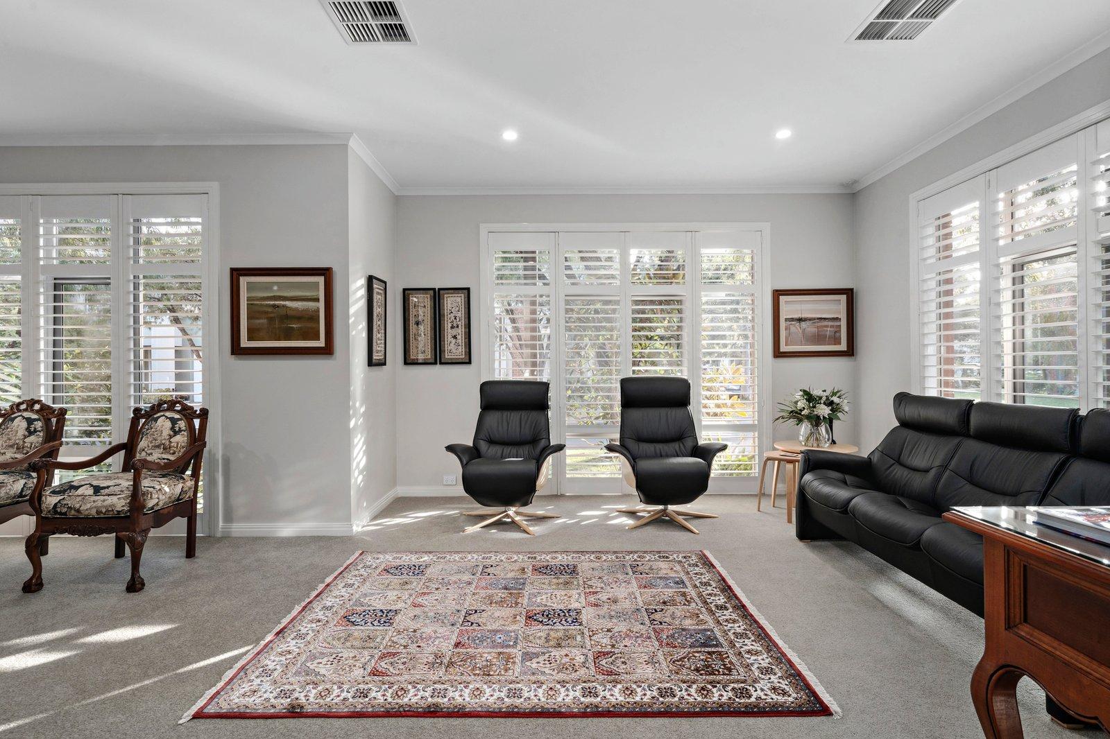 4 Hobsons Bay Parade, Port Melbourne, 3207