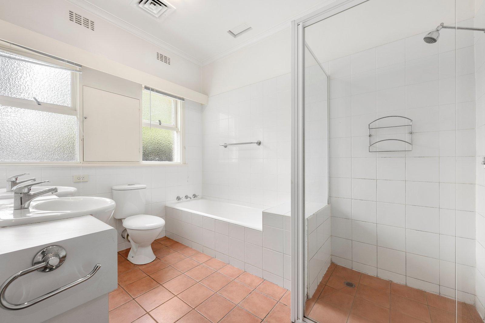 4 Lenne Court, Camberwell, Vic