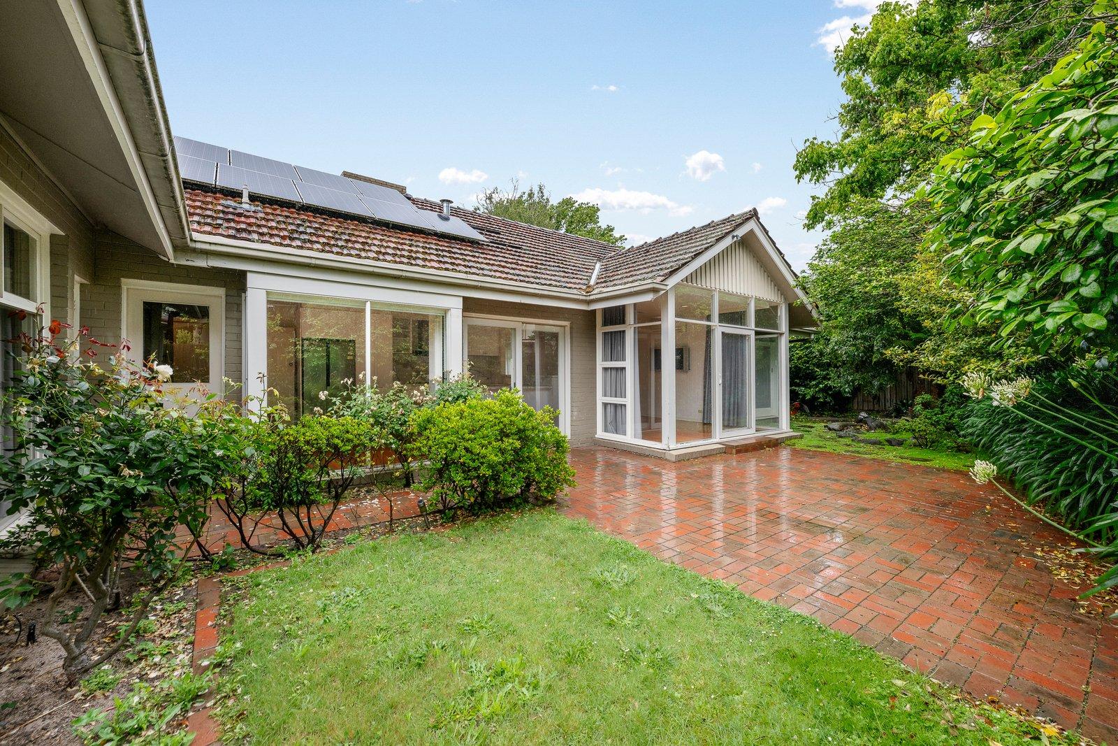 4 Lenne Court, Camberwell, Vic