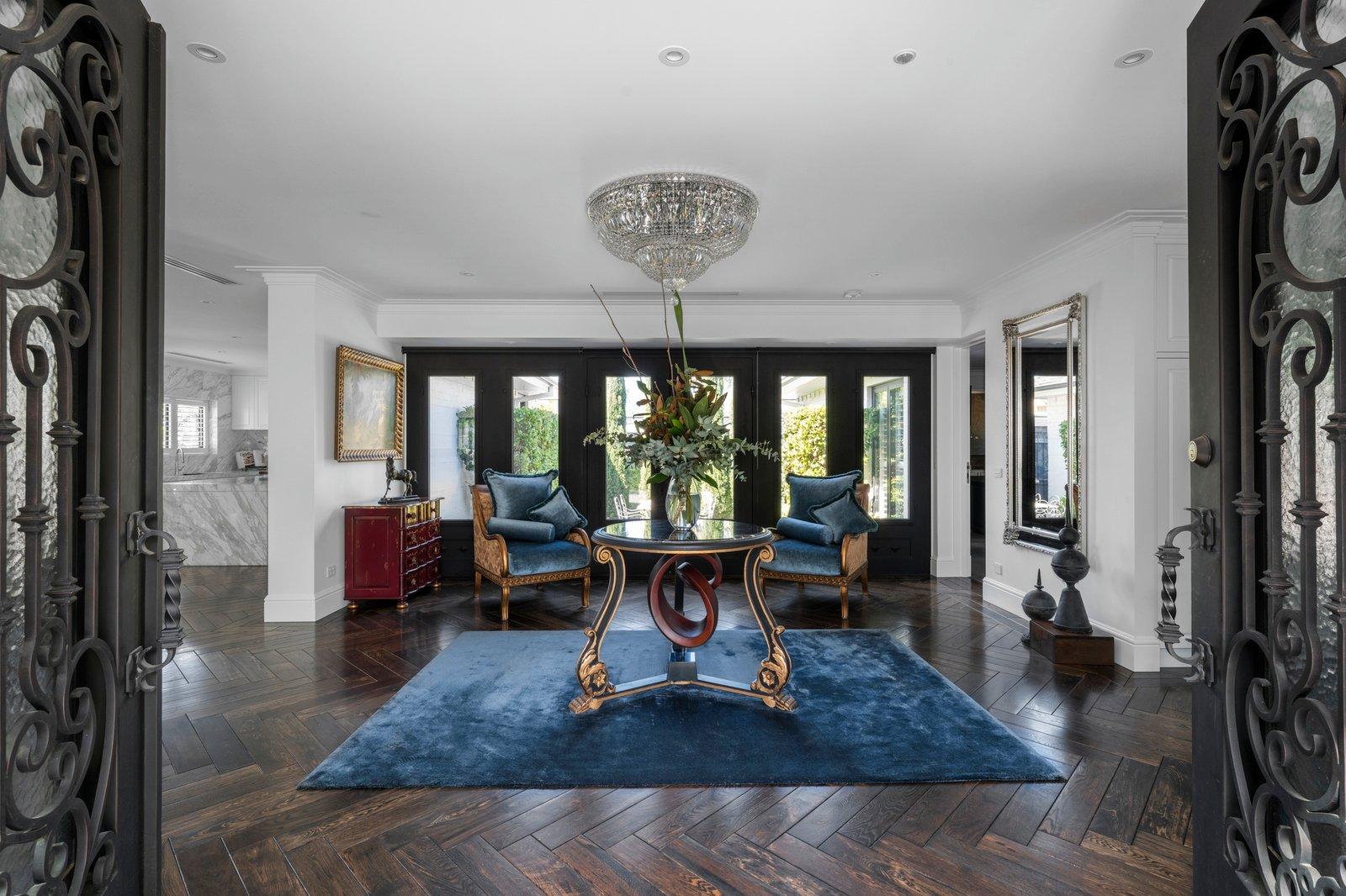 4 Teringa Place, Toorak, 3142