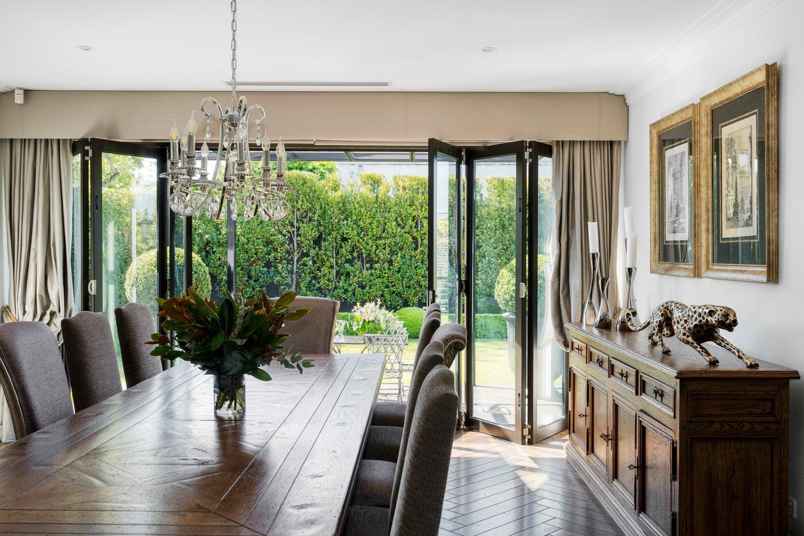 4 Teringa Place, Toorak, 3142