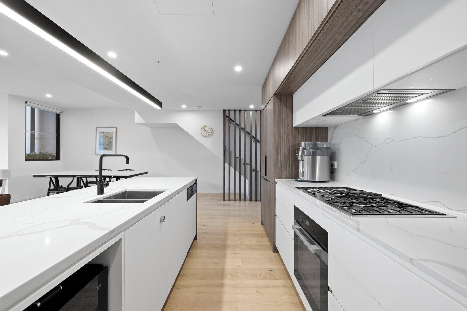 4/2 Wattle Grove, McKinnon, 3204