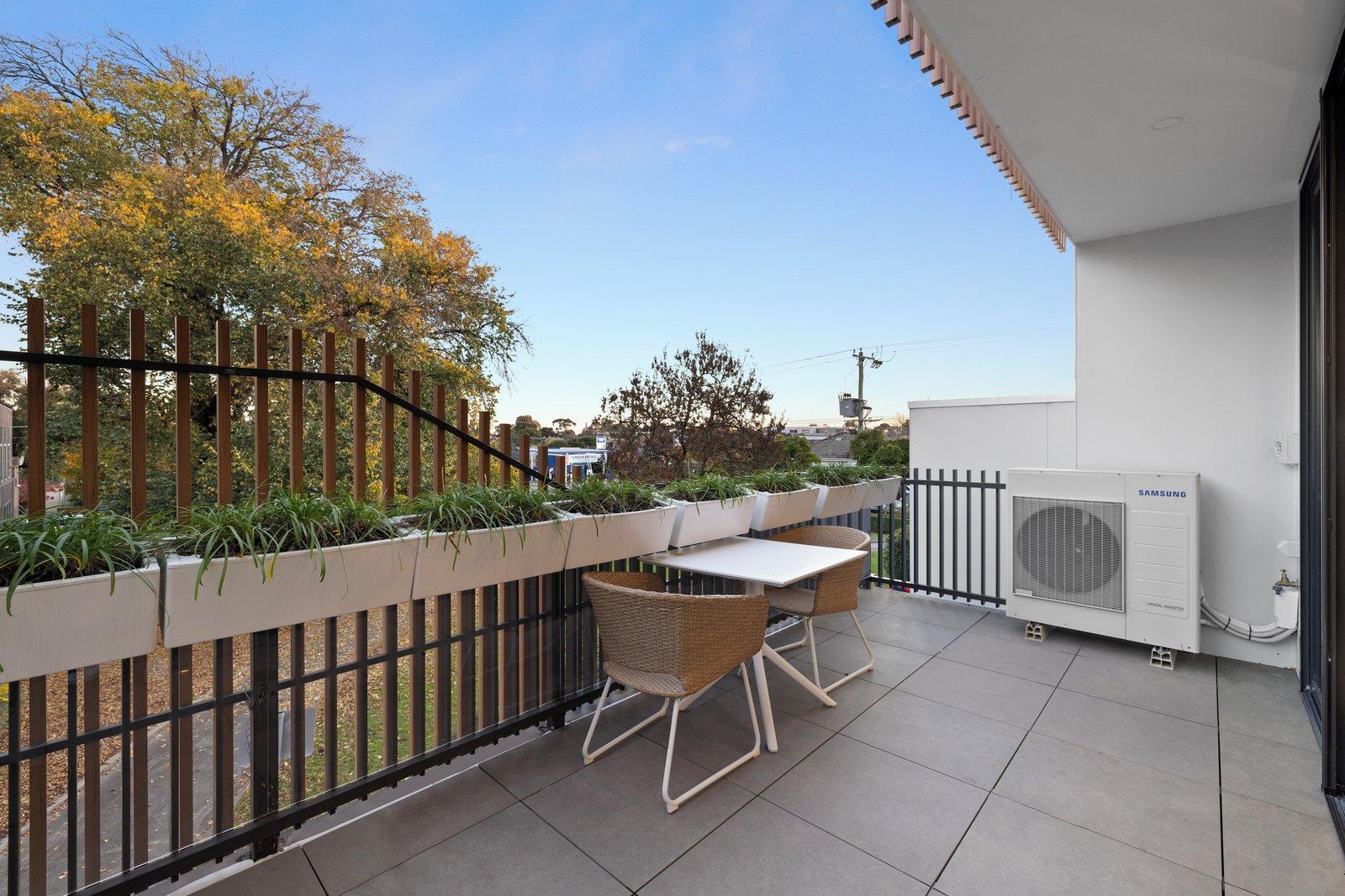 4/2 Wattle Grove, McKinnon, 3204