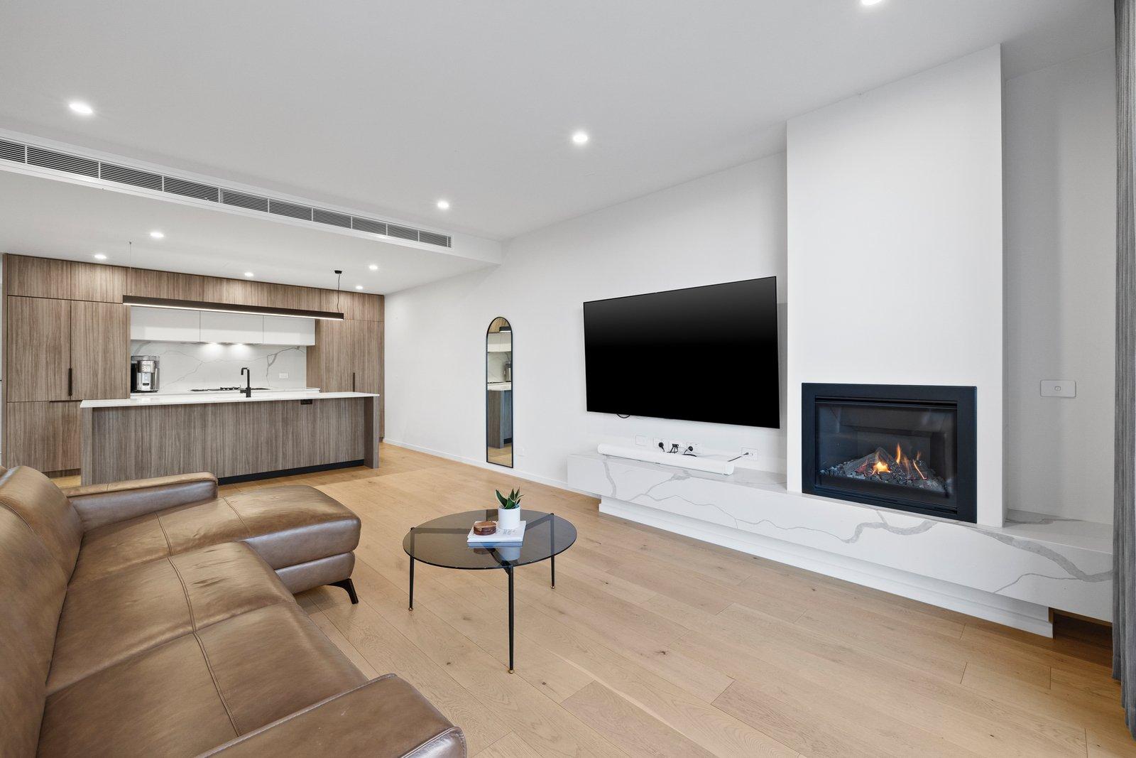 4/2 Wattle Grove, McKinnon, 3204