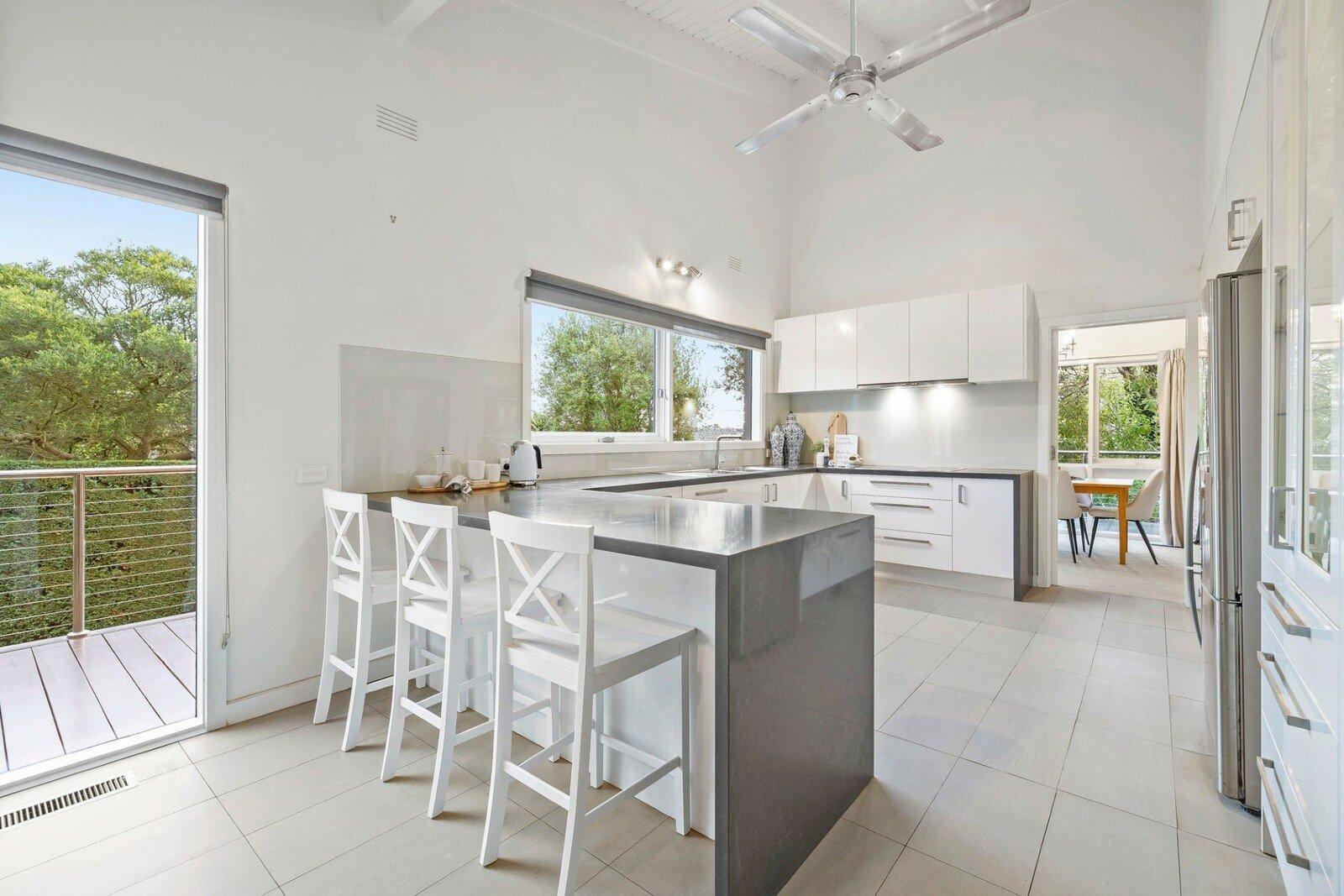 42 Wimborne Avenue, Mount Eliza, 3930