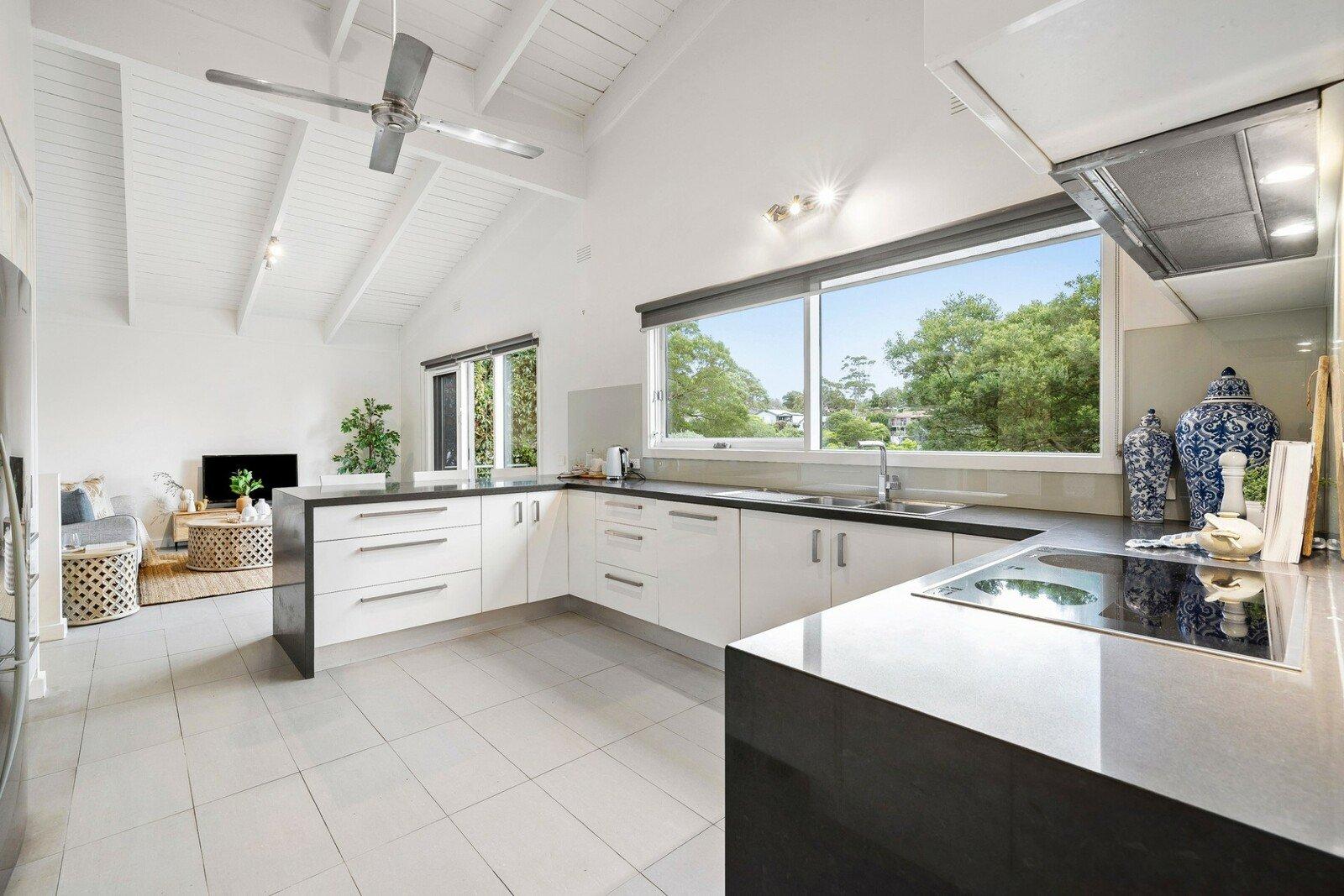 42 Wimborne Avenue, Mount Eliza, 3930