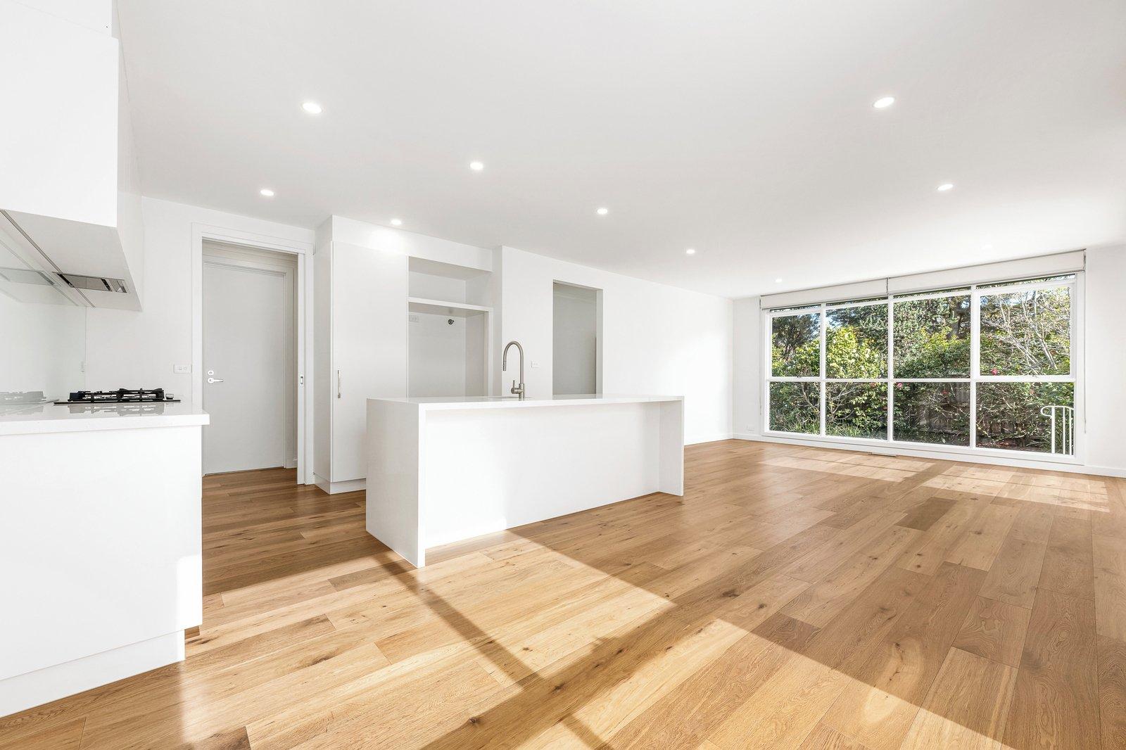 4/2 Haldane Street, Beaumaris, 3193