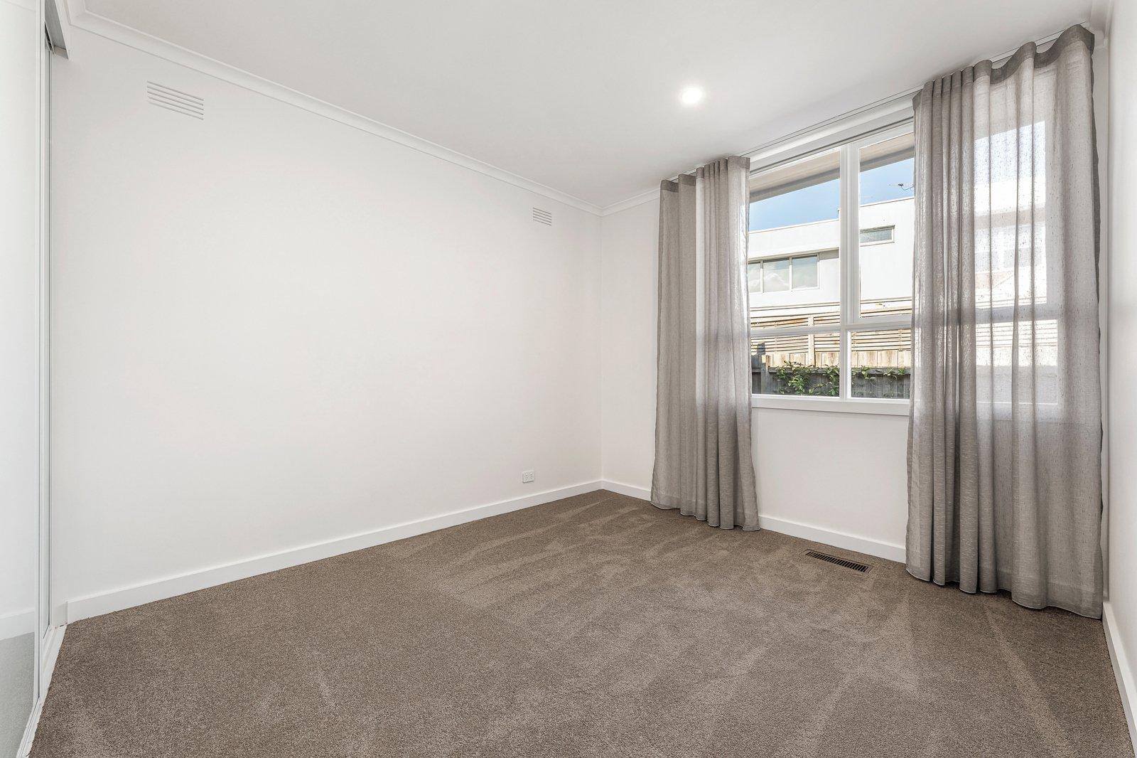 4/2 Haldane Street, Beaumaris, 3193