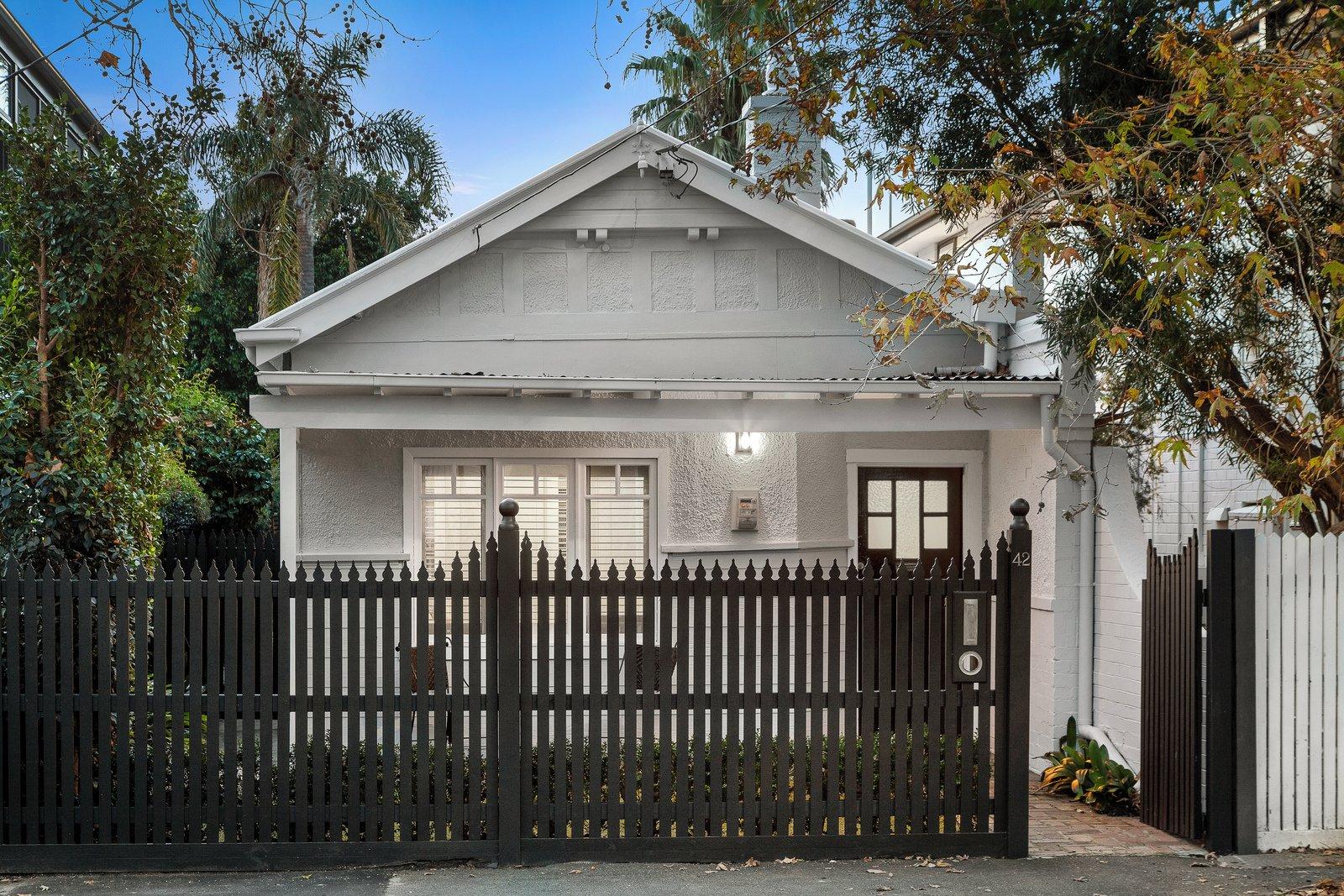 42 Rothesay Avenue, Elwood, 3184