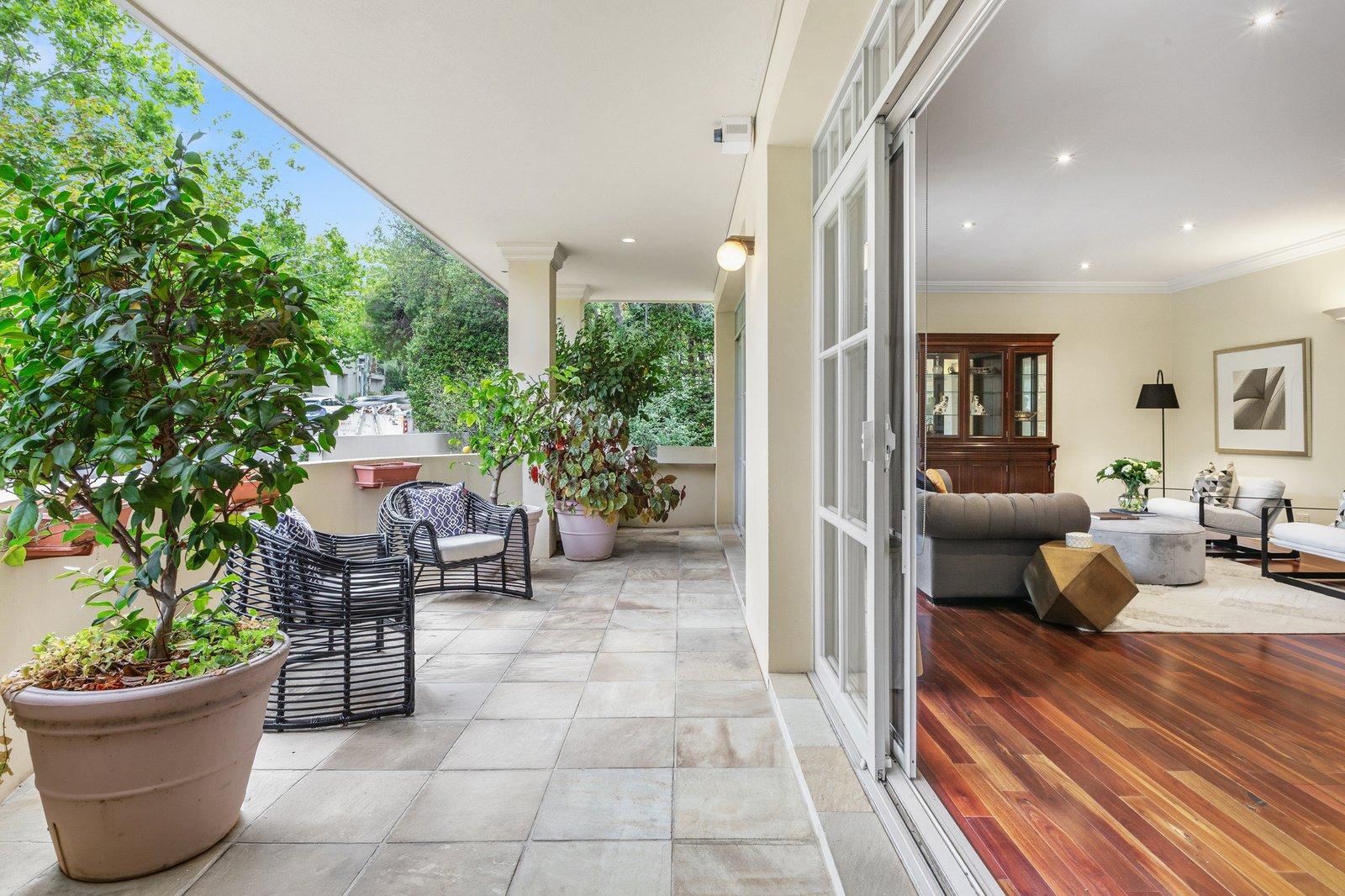 4/2a Struan Street, Toorak, 3142