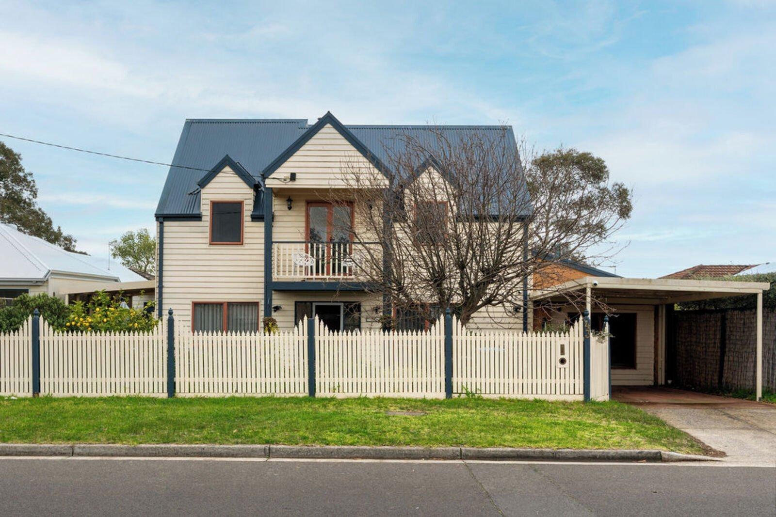 43 Oakland Street, Mornington, 3931