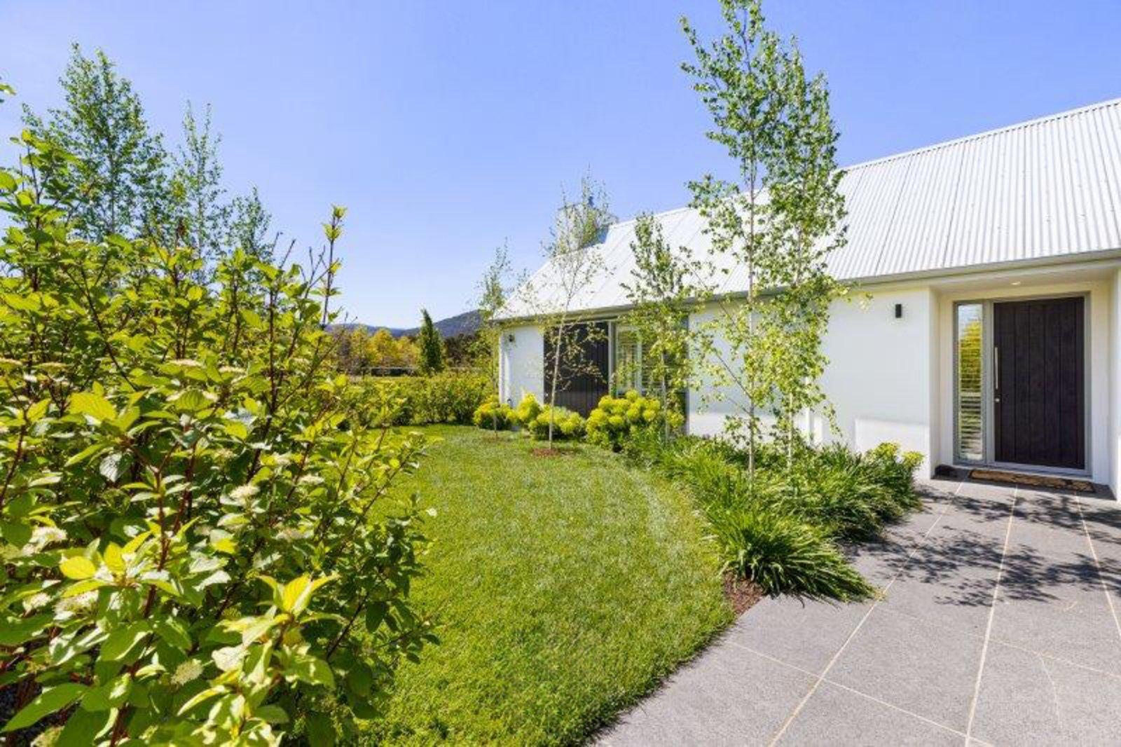 44 Manorina Way, Macedon, 3440