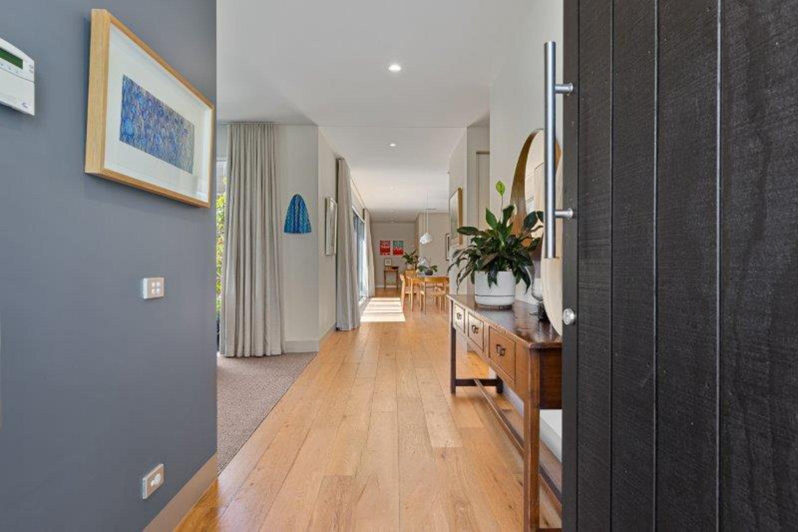 44 Manorina Way, Macedon, 3440