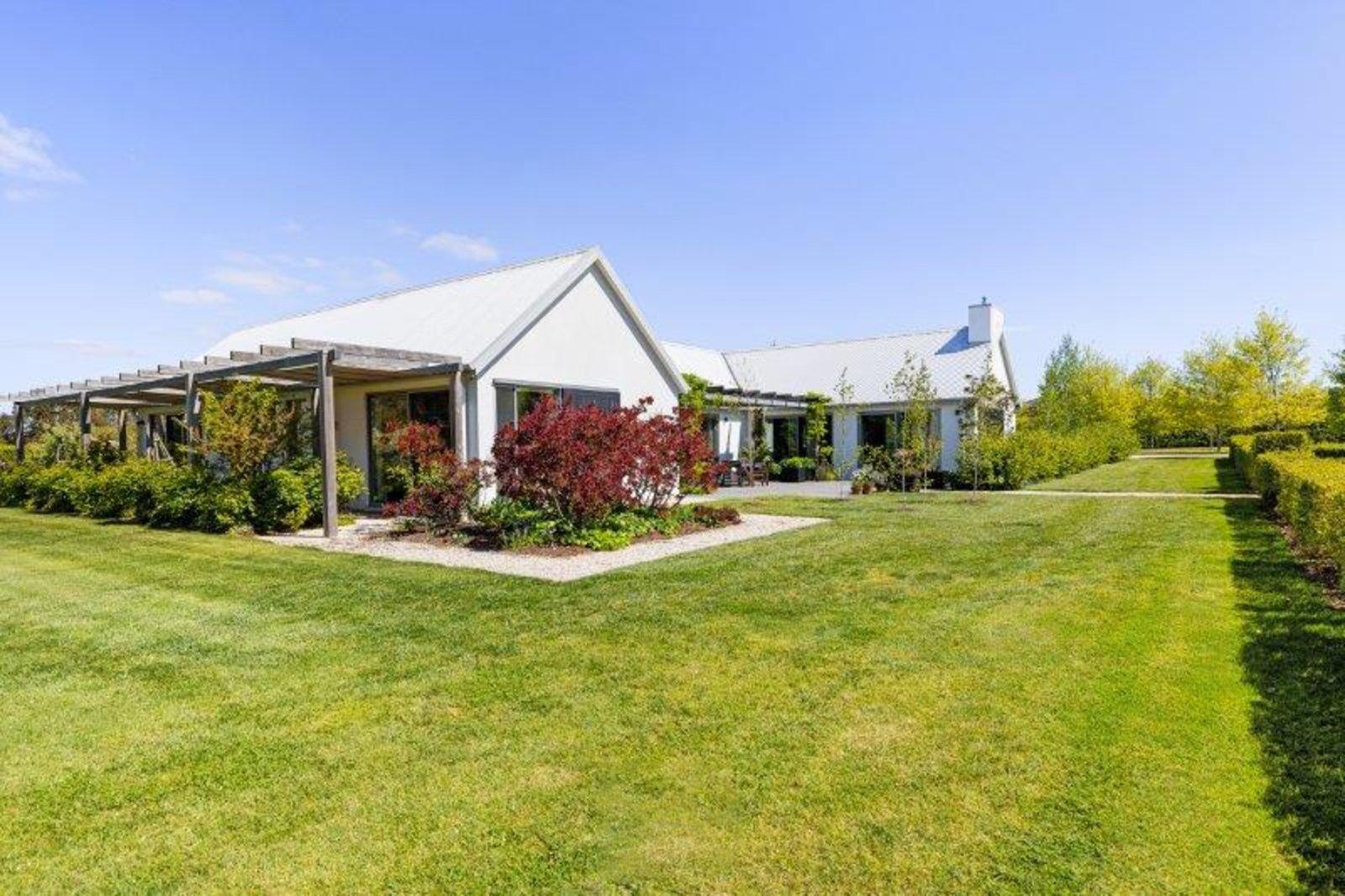 44 Manorina Way, Macedon, 3440