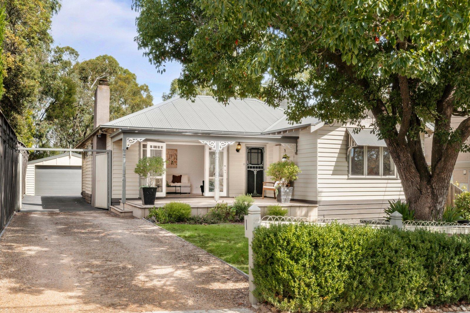 44 Swan Street, Blackburn South, 3130