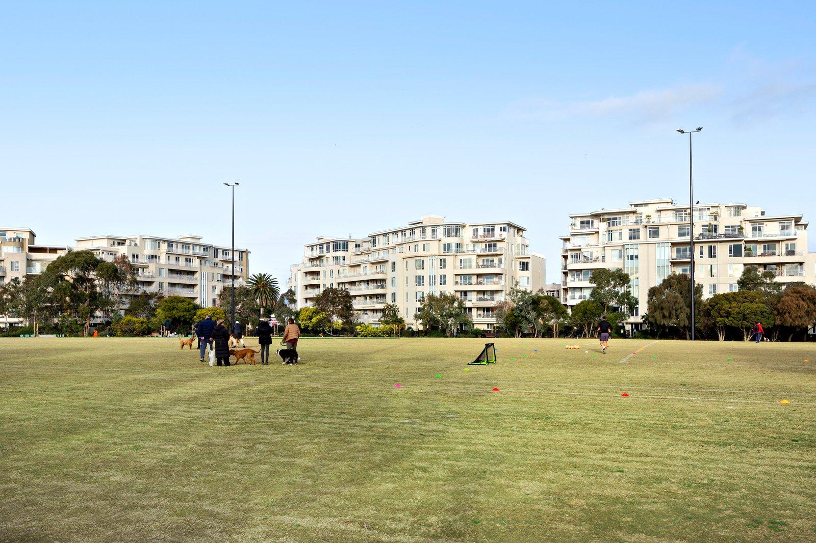 4/48 Esplanade West, Port Melbourne, 3207