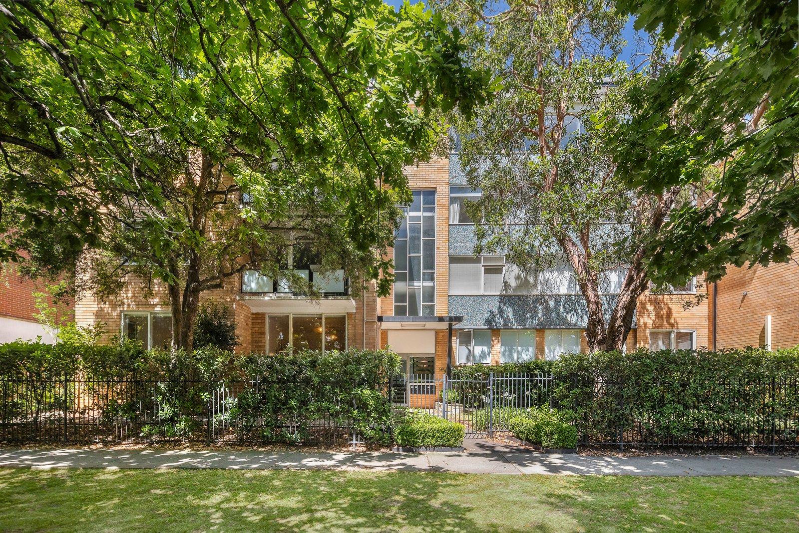 4/601 Toorak Road, Toorak, 3142