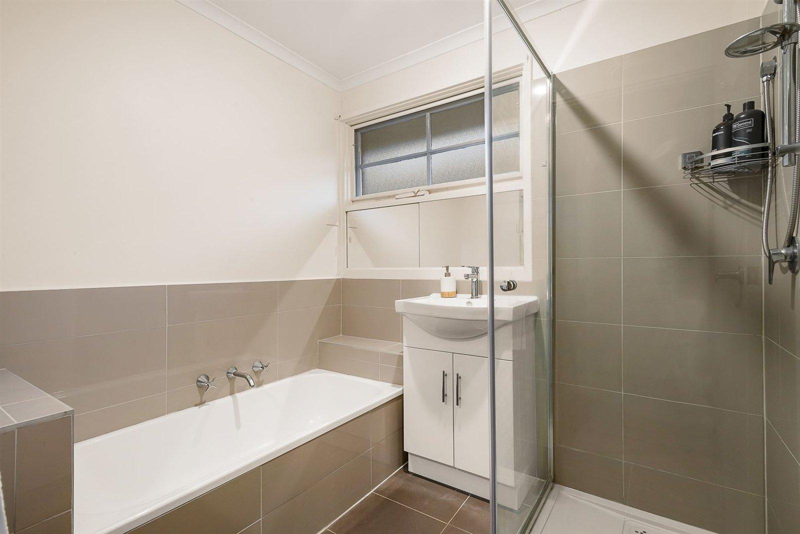 4/9 Middlesex Road, Surrey Hills, 3127