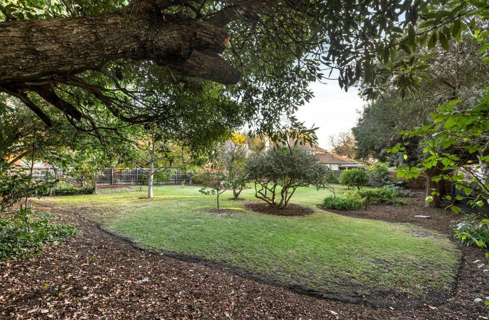 5 Barnato Grove, Armadale, 3143