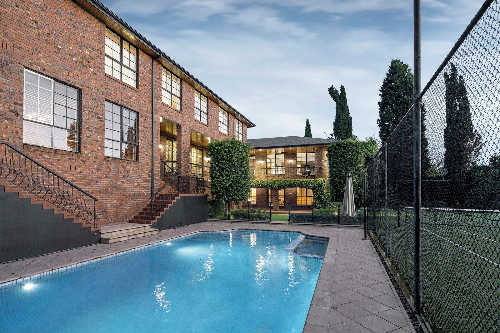 5 Grosvenor Court, Toorak, 3142