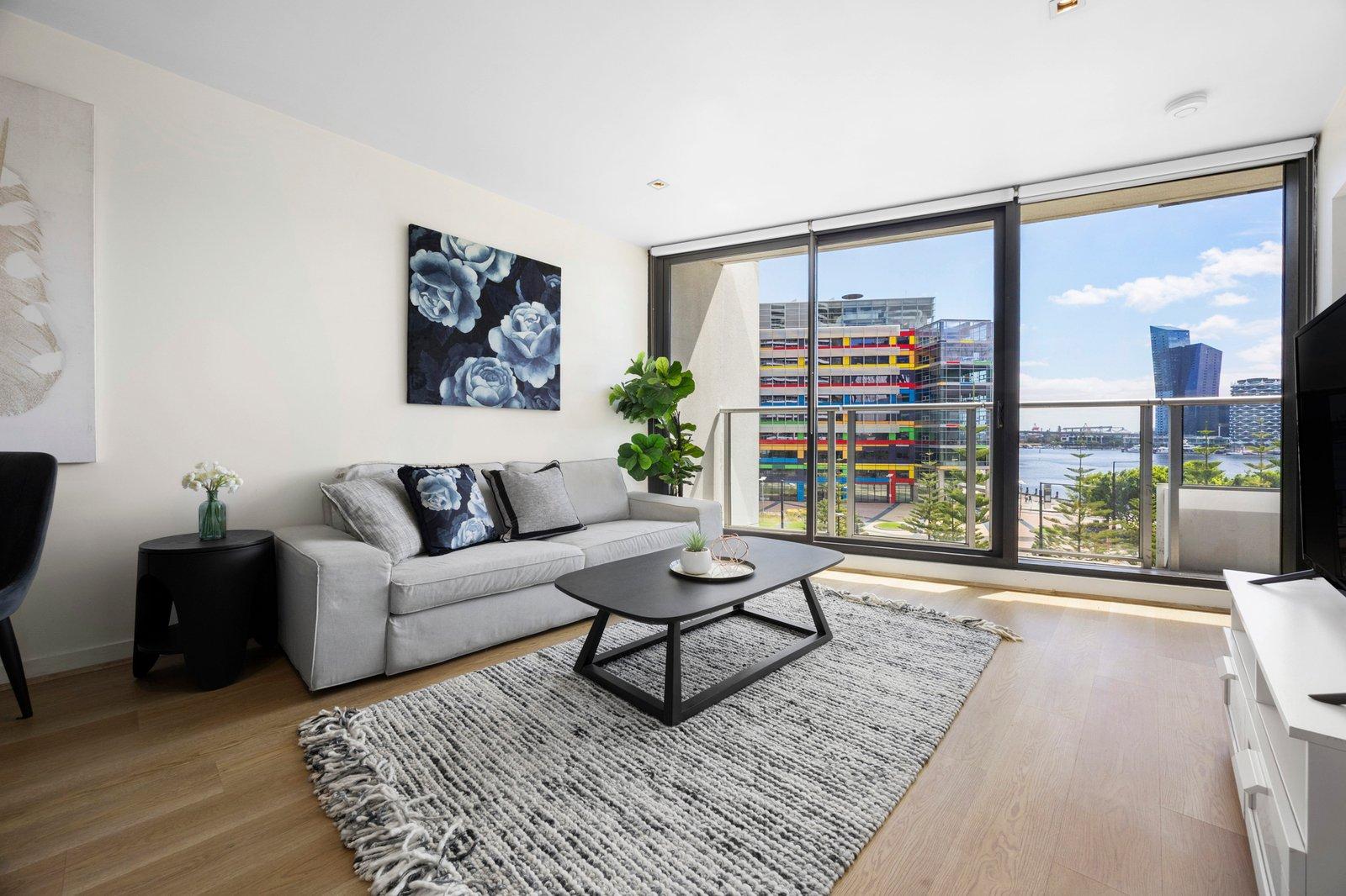 503/100 Harbour Esplanade, Docklands, 3008