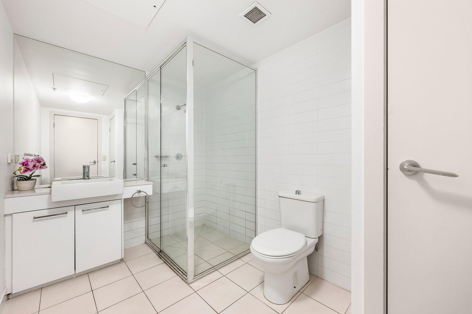 503/100 Harbour Esplanade, Docklands, Vic