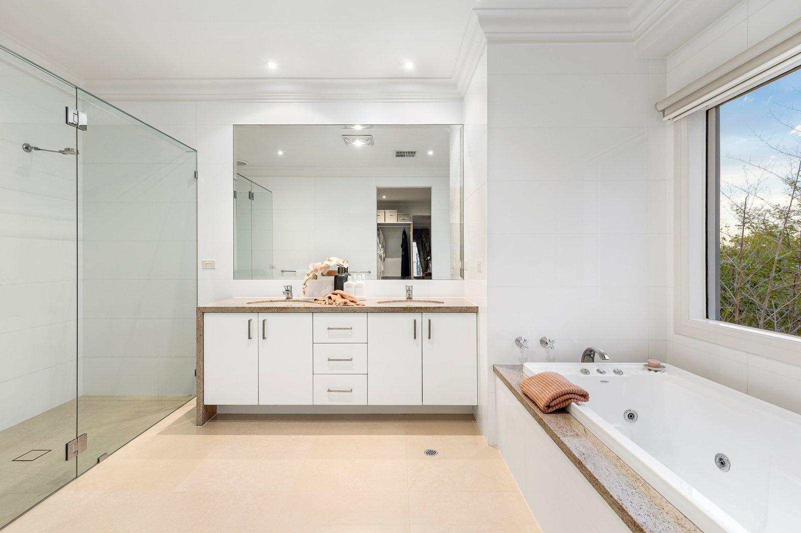 51 Erica Avenue, Glen Iris, 3146