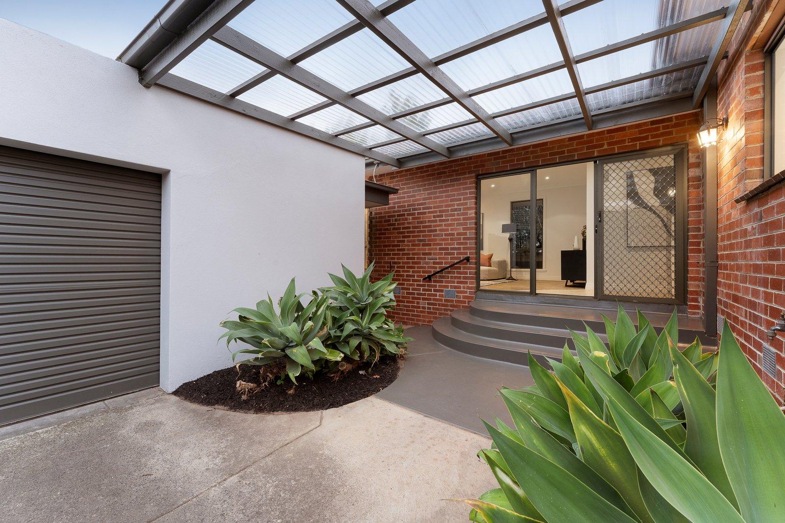 51 Flowerdale Road, Glen Iris, 3146