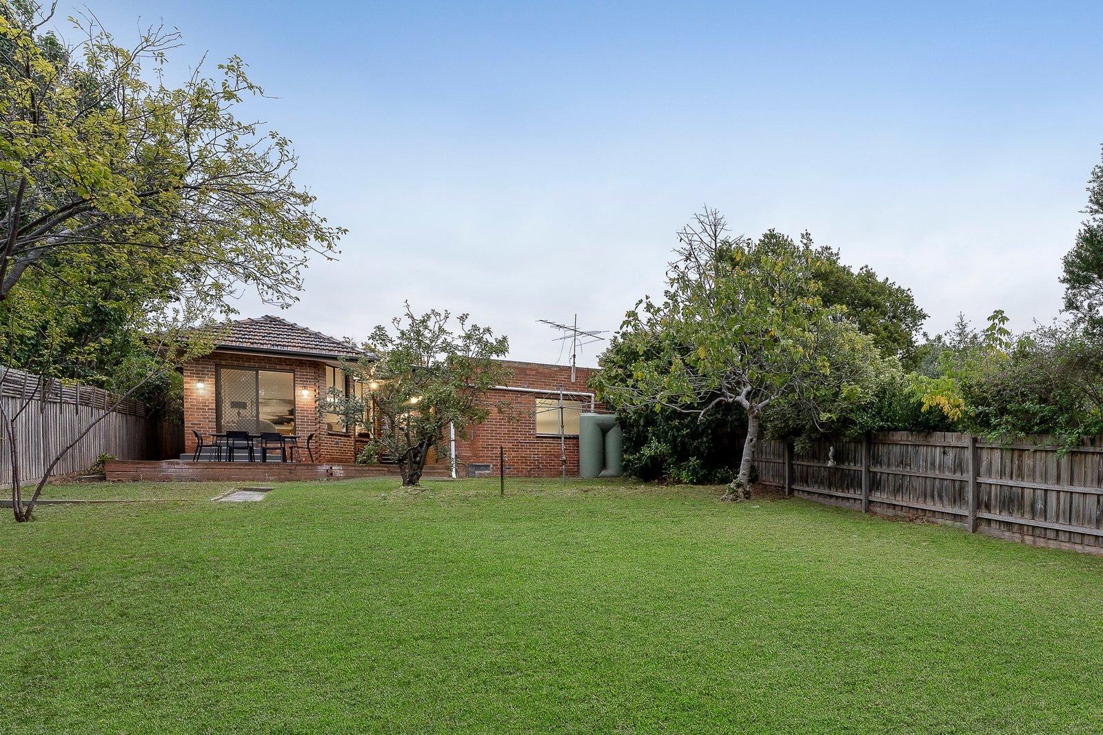 51 Flowerdale Road, Glen Iris, 3146