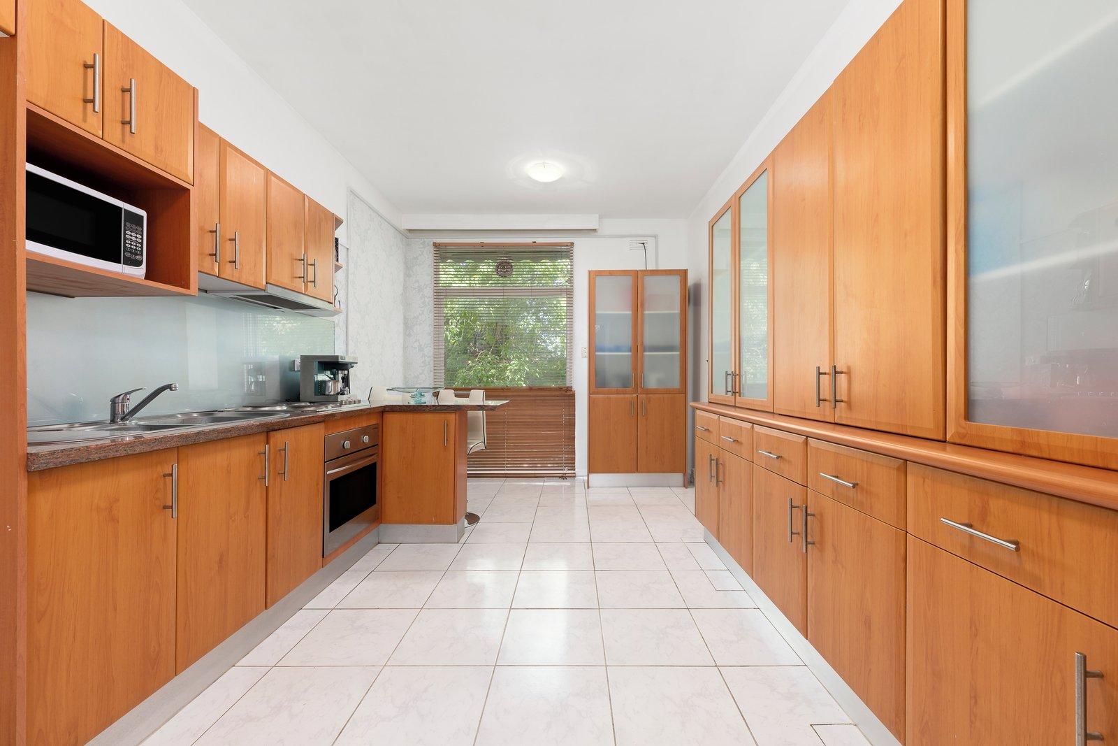 5/317 Barkers Road, Kew, 3101