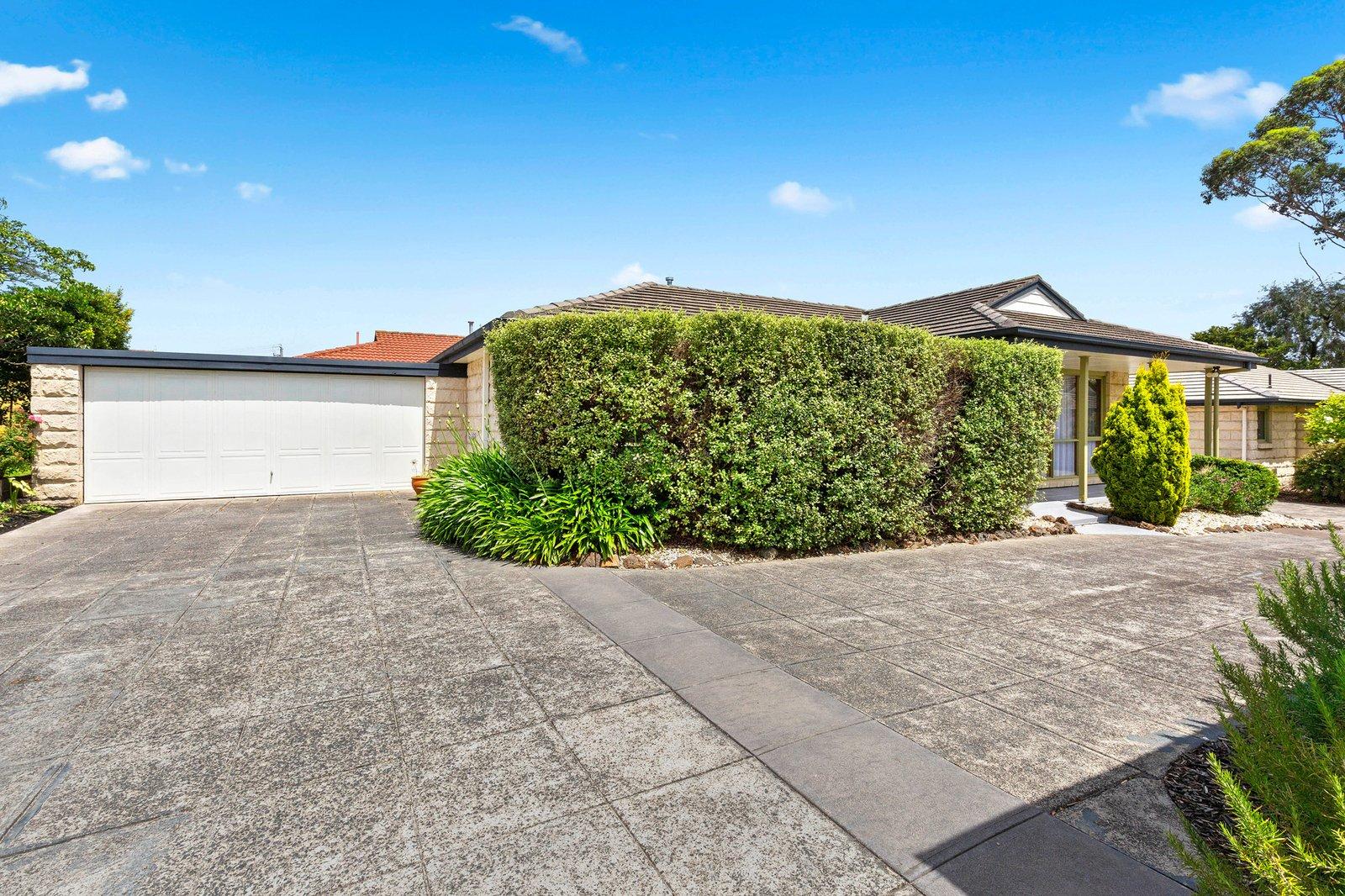5/8-10 Clarkestown Avenue, Mount Eliza, 3930