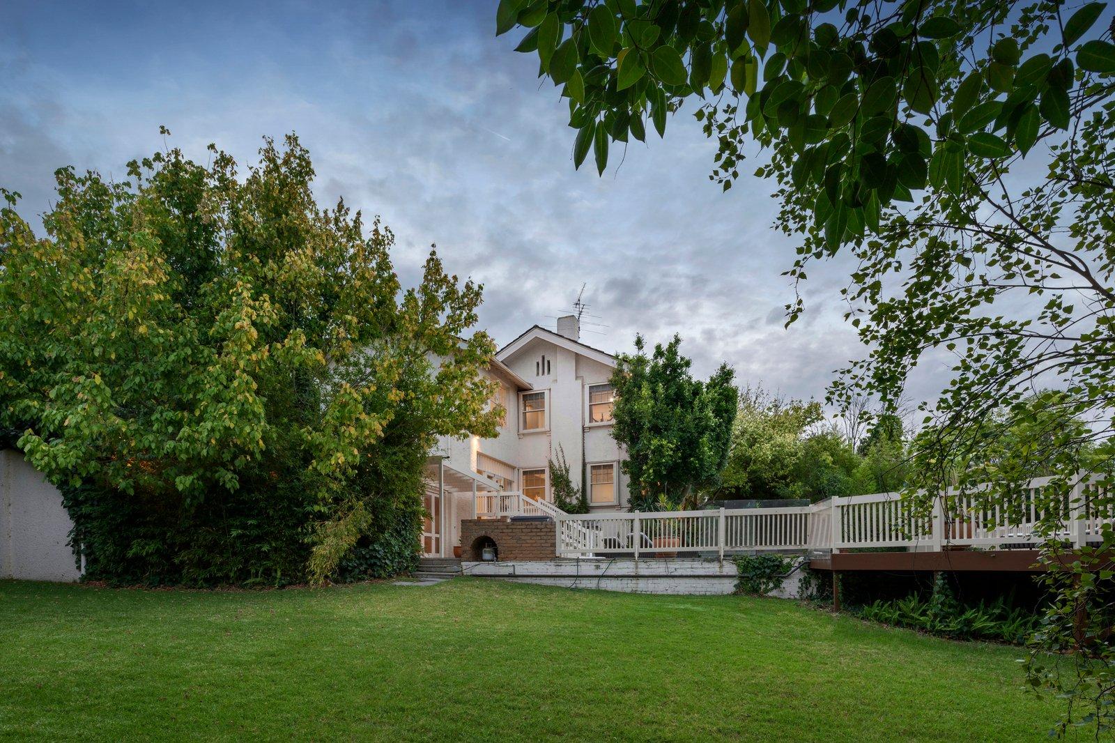 6 Macquarie Road, Toorak, 3142