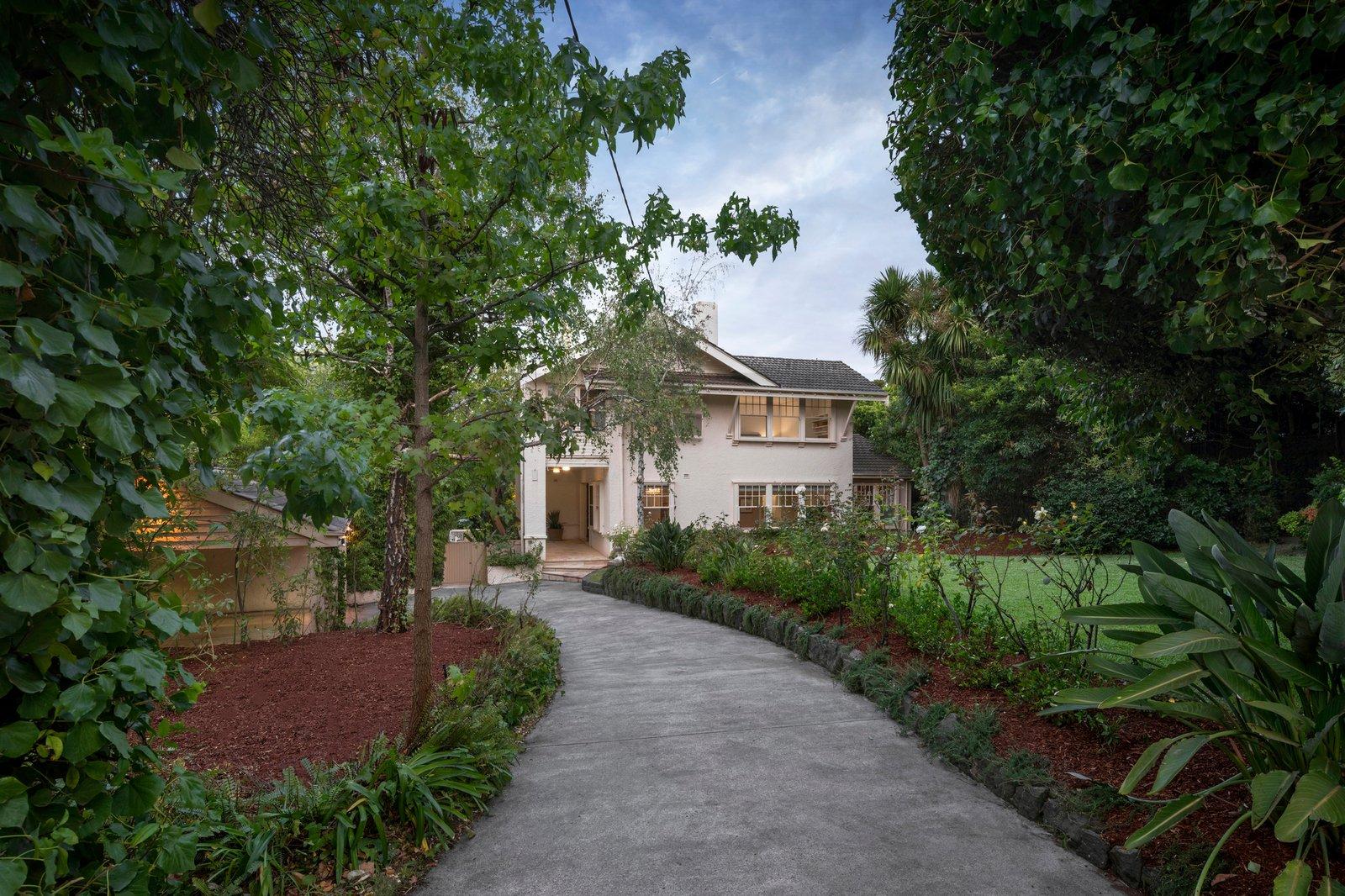 6 Macquarie Road, Toorak, 3142