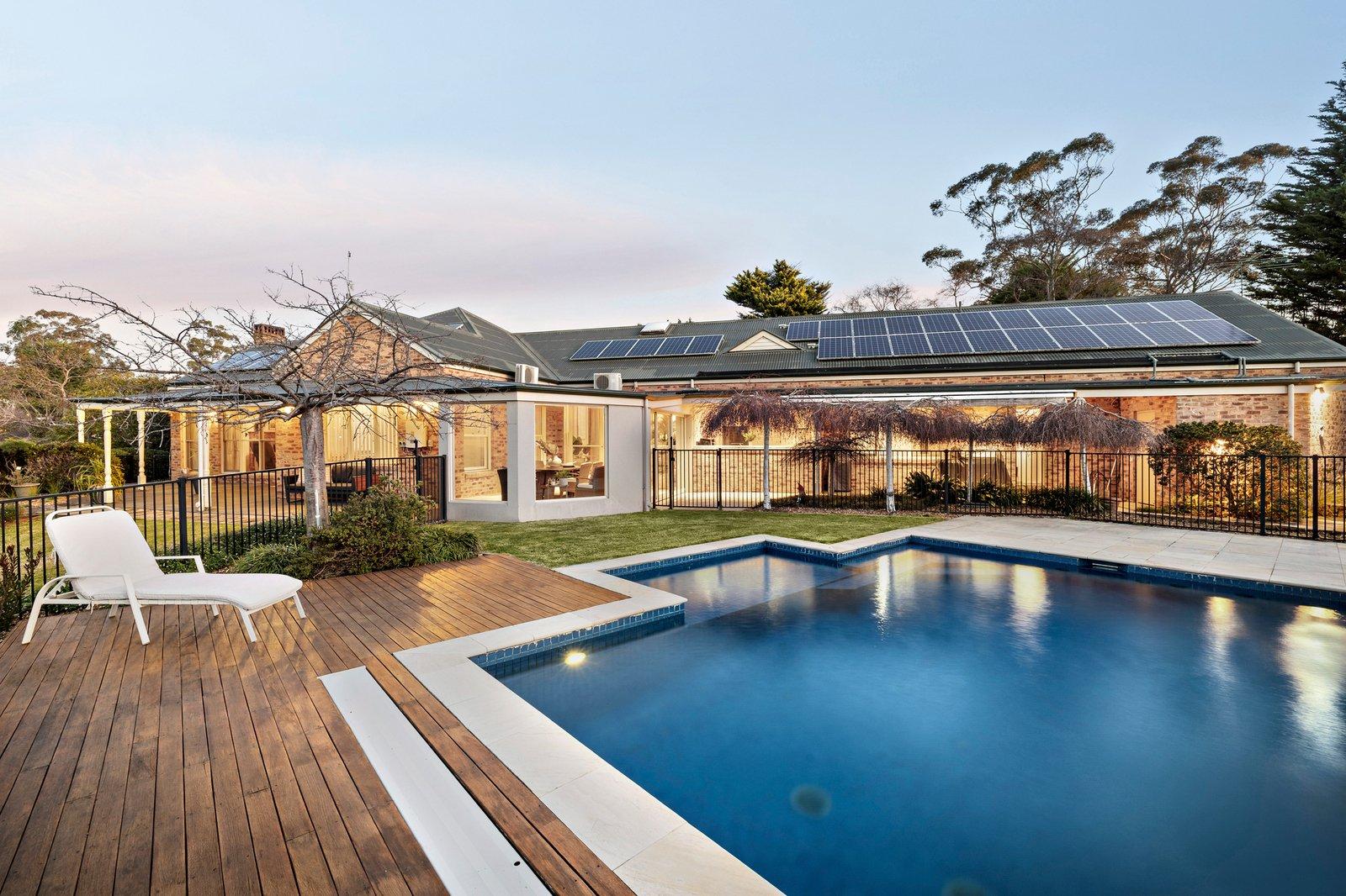 6 Merrigal Court, Frankston South, 3199