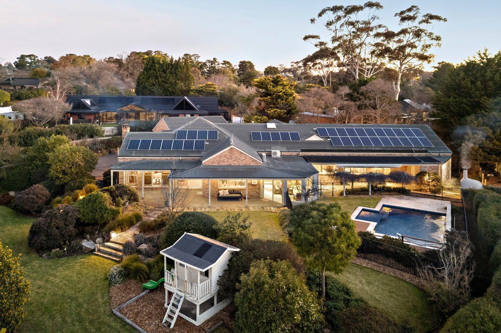 6 Merrigal Court, Frankston South, 3199